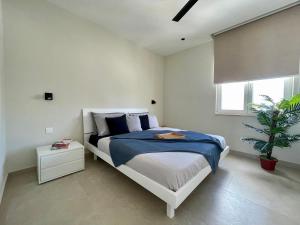 Bugibba Square Seafront Apartments by Holi