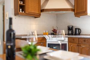 Apartment Nevera, Sea View and private parking