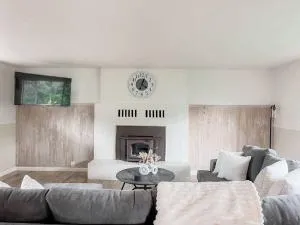 Beautiful Coast Home 3 Minutes From Beach! - Bodega