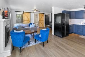 Hickory Cottage - Short distance to downtown, beaches, and breweries