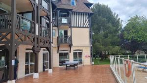 Appartements 2 pieces avec piscine chauffee : photos des chambres