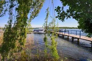 See Hotel Karlslust Chalets - Diensdorf-Radlow