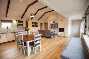 MEADOWLANE LODGE - Midleton