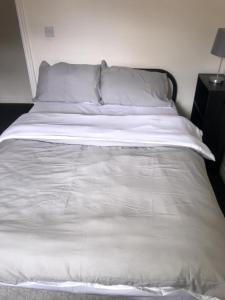 Immaculate 2-Bed Apartment in Smethwick