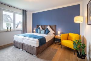 RAW-Flat Meier - Modern - Stylisch - Balkon - Netflix