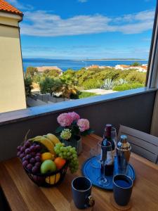 Relax Mandre 200m from the beach Sea view