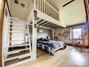 Maisons de vacances La Grange d-Ardichen vue sur les montagnes : photos des chambres