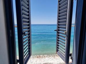 Beach apartment Sveti Stefan