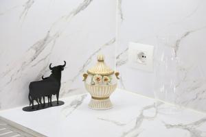 Stay at an artists place!