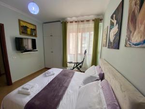 Stay at an artists place!