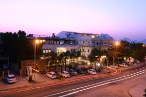 Panna Vilas - A Lake Facing Boutique Hotel