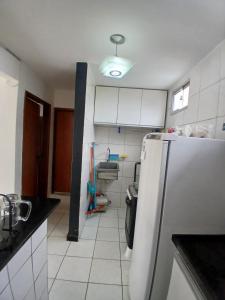 Apt todo MOBILIADO à 5 minutos a pé da praia de Porto e 8 min do centrinho