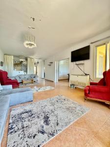 Luxury Living by the Sea Elin Bay Sokhna 5-Bedroom Villa