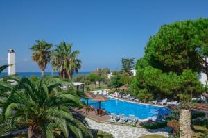 4 gwiazdkowy hotel Alkyoni Beach Hotel Naksos Grecja