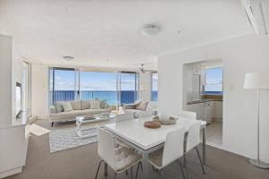 Absolute Beachfront Apartment