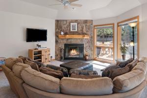 Plover 5 - Meredith Lodging