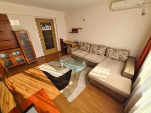 Spacious 2 Bedroom Apartment
