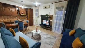 Apartment me qera Lungomare Vlore Medem1
