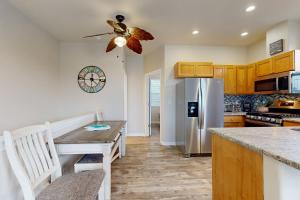 Lazy Lookout on Devils Lake