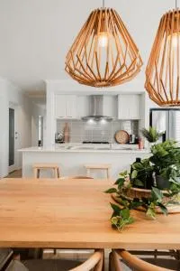 Hamptons Haven Luxe 4 bedroom, 2 bathroom, WIFI, Great for wedding stays Managed by Host On The Coast - Pettavel