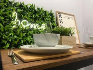 Entire 2 bed 1 bath apartment Birmingham city centre UK