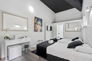 Superior Twin Room room in Airport Hotel Sydney (Formerly Comfort Hotel Sydney Airport)