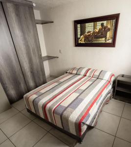 Céntrico condominio cerca de IMSS, H Civil & CUCS