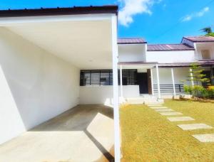 Kiddie Hostel Unit30A-kids and pets friendly in Subic bay freeport zone