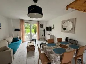 Maison 2 chambres au calme avec piscine, proche plages et commerces - FR-1-197-484 - Talmont