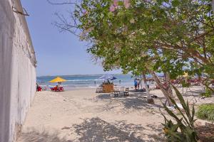 Lujoso Apartamento con salida a la playa