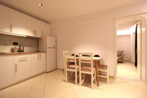 Melinas Seaside Retreat