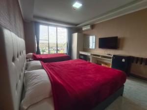 Blue Hotel and Resort