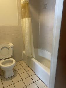 Deluxe Double Room room in Budget Inn - Elizabeth NJ