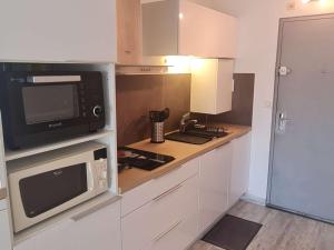 Charmant T2 Alcôve Est à 600m Plage, Parking, WIFI, Quartier Calme - FR-1-328-258