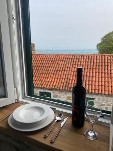 Cozy seaview retreat