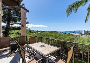 3BR Penthouse- ocean views, lanais, ACs, hot tub, pool, sauna, steps to beach