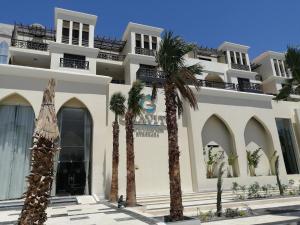 Private Room Hurghada for rent beach and pools included Not Valid for Locals