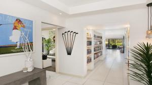 Hunter Grange - The Vintage