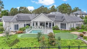 Hamptons On Figtree