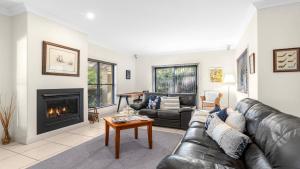 The 17th Tees - The Vintage