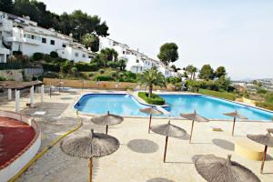 Palomita - cosy bungalow with stunning views in Moraira