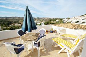 Palomita - cosy bungalow with stunning views in Moraira