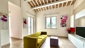 S023 - Sirolo, magnifico trilocale design con terrazzo