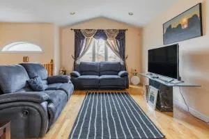 Beautiful 3 bedroom unit - Harrow