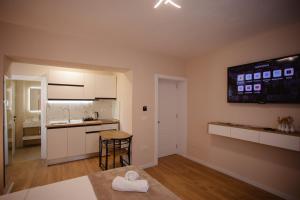 City Center Studio Apartments