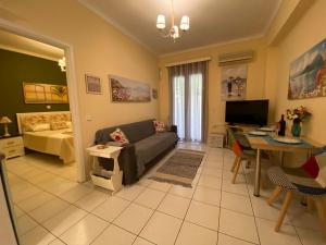 The Green Apartment, 1 min walk from Kalamaki beach