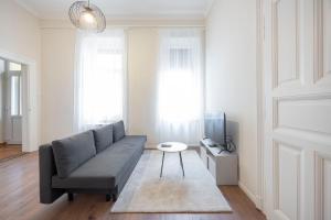 Lovely Central Apartment by Julia