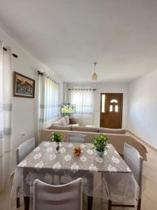 Guesthouse Xhuliano