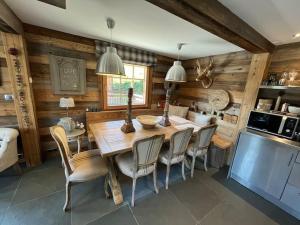 Chalet Beaune - Charming and Stylish Chalet in Les Gets