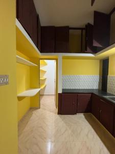 Cozy n spacious air conditioned furnished 3BHK